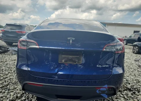 2023 Tesla Model Y z USA, uszkodzony, nr VIN 7SAYGAEE7PF797905